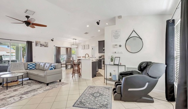 Treasure Coast of FL with King Size Suite