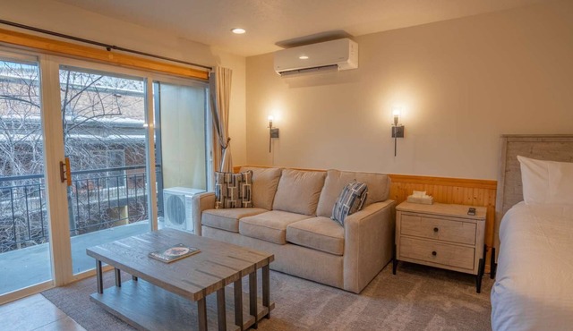 Treasure Mountain Inn - Junior Suite #39 - Cleaning fees included!