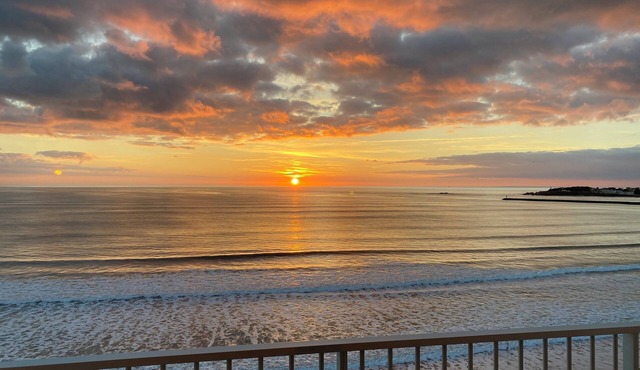 Treat yourself to a relaxing interlude by the water.