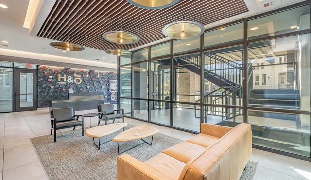 Treble Maker -rooftop Lounge - Pool - In Music Row
