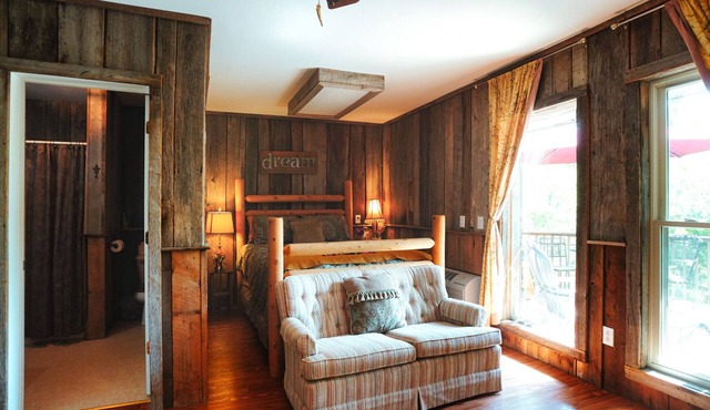Tree Fort Balcony Suite