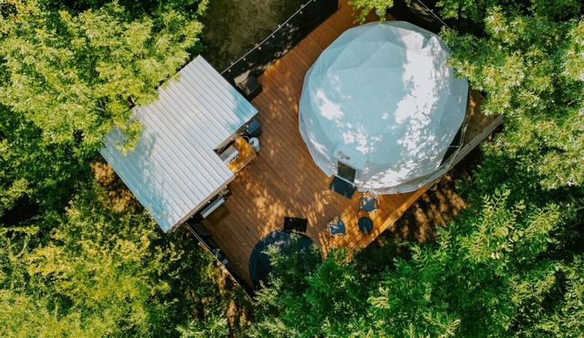 Tree House Dome 1 Hottub/Pool