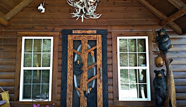 Tree House Lodge-Real Log Mountain Paradise