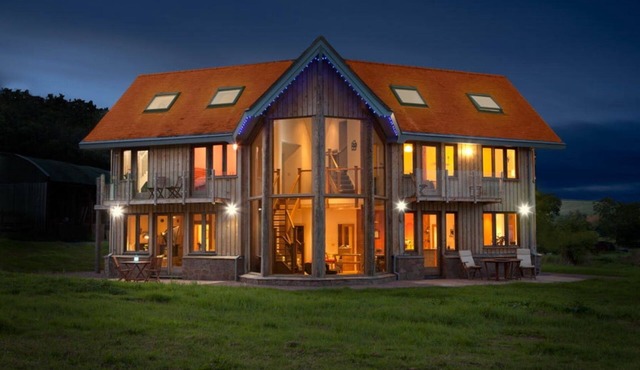 Tree House, Luxury Country House, Hot Tub, Malvern, Sleeps 6+ Award Winning :)A+
