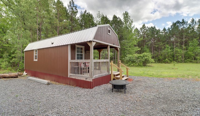 Tree-Lined Higden Retreat: Close to Parks + Trails