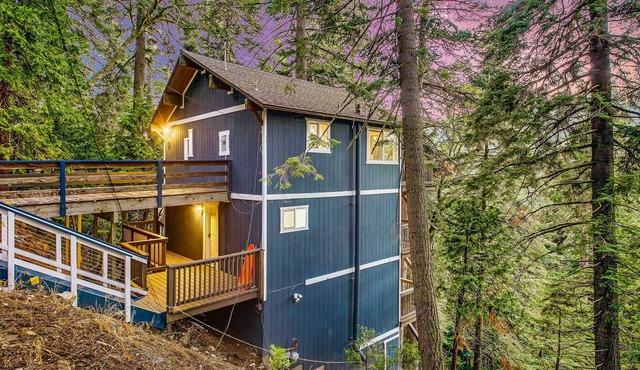 Tree-Lined Lake Arrowhead Cabin ~ 1 Mi to Village!
