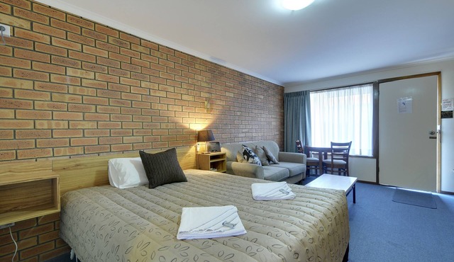 Tree Rose Motel Morwell