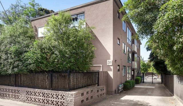 Tree Top Retreat - Cosy, Light Filled, Centrally Located, 1BR