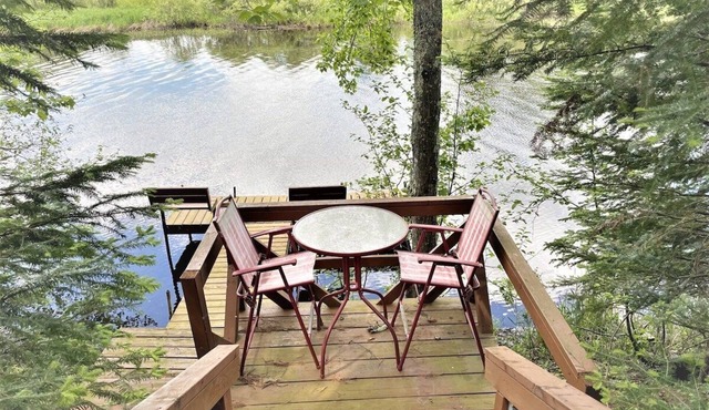 Tree Top Retreat on the Peaceful Flambeau River!