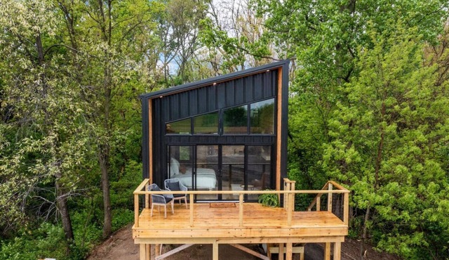Treehouse at a lavender farm overlooking a creek!