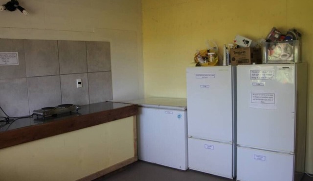 Treehouse at Cowshed cafe, Gentle Annie Camping Ground