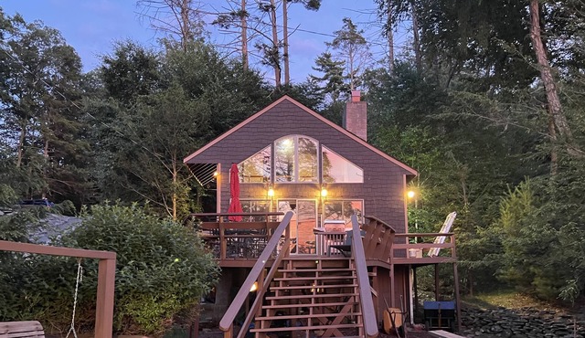 Treehouse on Lake Wallenpaupack - Lakefront & Dock