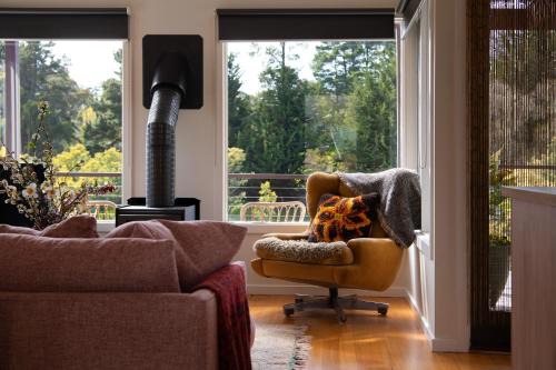 Treehouse Spa Villa - Unique & Secluded Retreat in Daylesford