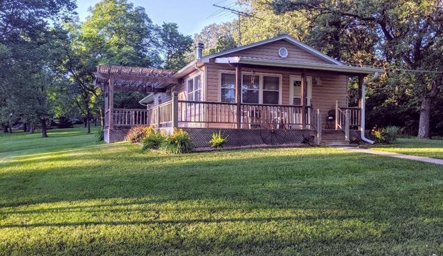 Trees, wildlife abound- a beautiful surrounding as you relax in a cozy cabin