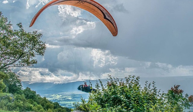 Treetop Hideaway at Barr5 Ranch · Cozy Mtn Hideaway GH/Hot Tub/Stunning Sunset View