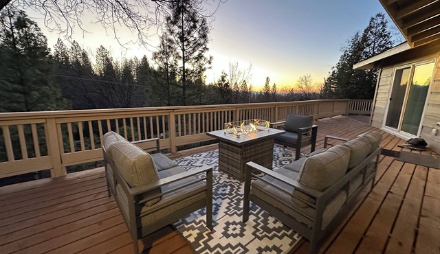 Treetop Hideaway- Cedar Ridge, Sonora, Treetop Hideaway