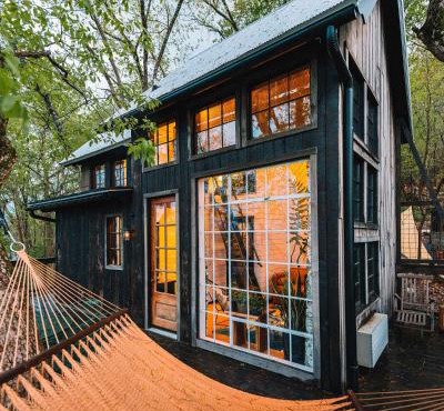 Treetop Hideaways: Wood Lily Treehouse in Chattanooga