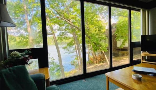 Treetop Village Oak & Water Hollow #72-3BD/3BA/Pools/Grill/Dock/Deck-6PP