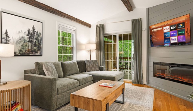 Treetop View | HotTub | Fireplace | EVCharger