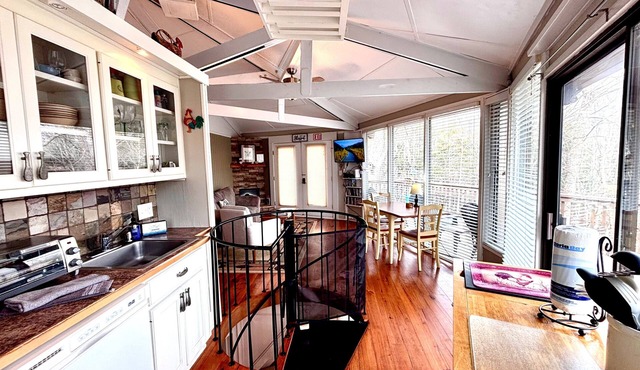 Treetopper Knoll Chalet in Big Canoe