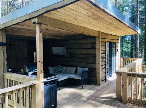 Treetops at Wildwoodz Off grid treehouse No electricity