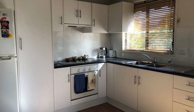 Treetops Cottage Farm Stay