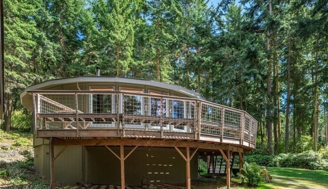 TreeTops Forest Retreat