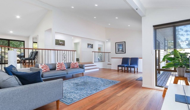 Treetops on the Bay by HolidayCo.