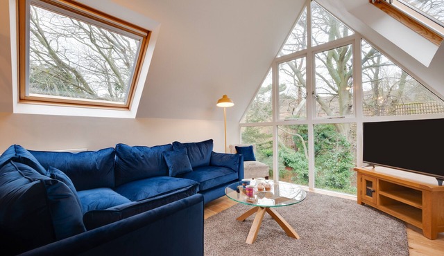 Treetops - Two Bedroom Apartment, Sleeps 4