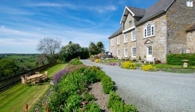 Trefnant Hall in the beautiful Welshpool