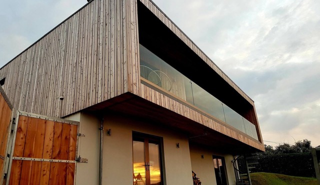 Tregarden, Contemporary Beach Property minutes from Widemouth Bay, Bude