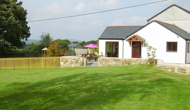 Tregarthen Cottage sits within the village of Goldsithney 1 mile from Marazion.