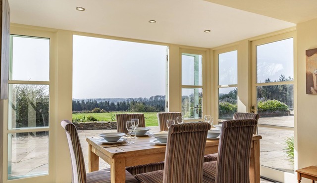 Tregoninny Vineyard and Woodland Farmhouse