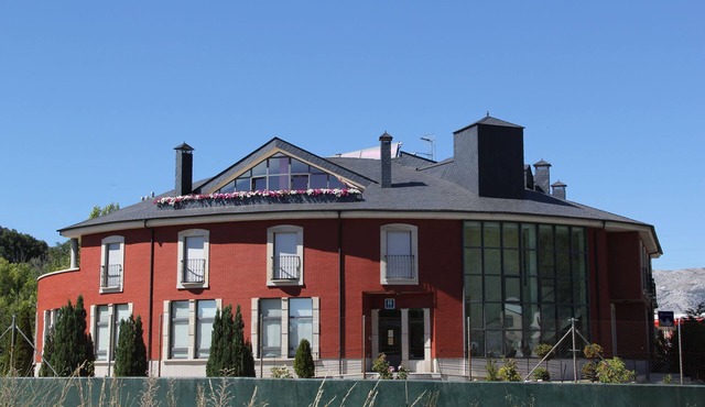 Tremazal Hotel