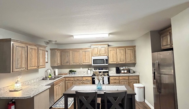 Tremendous 3-bedroom townhome with close to Cave Hollow Park in Warrensburg