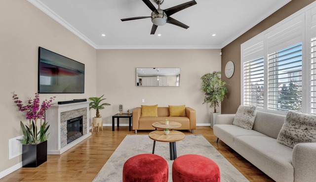 Tremendous 4-bedroom house with AC in charming Milton