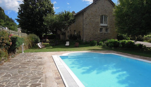 Tremoulis, Spacious house with private pool, close to shops