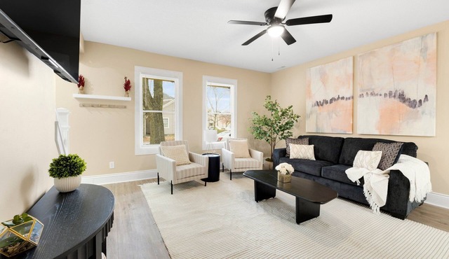 Trendy 2-bedroom house in downtown Fort Wayne