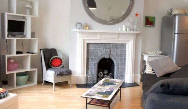 Trendy 2BD Flat West Hampstead