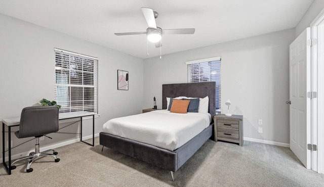 Trendy 2BR/2BA Highland Park Escape