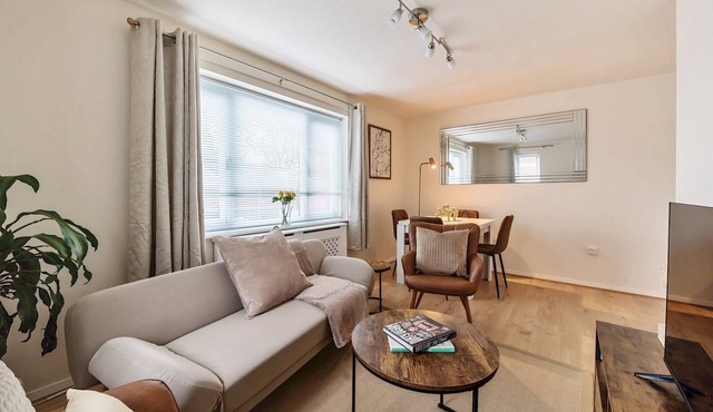 Trendy 2BR Apartment inc. Parking - Cowley, Oxford - Pass the Keys