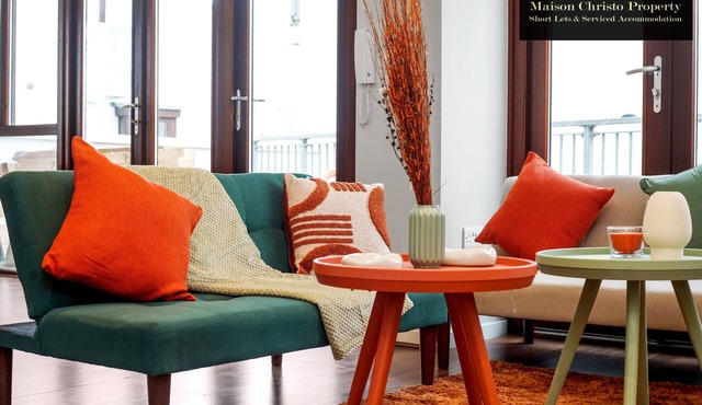 Trendy 2BR Apartment With Large Terrace Near Canary Wharf, Excel, O2 & Stratford