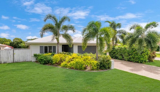 Trendy 4 bedroom in Fairfield Waters