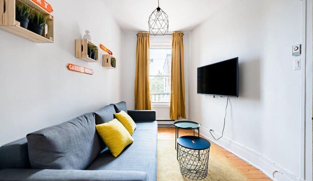 Trendy 4 BR Home Ideal for Student Groups