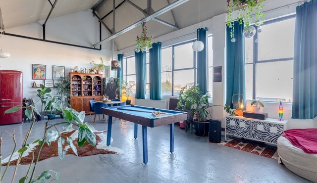 Trendy & Artistic Loft Hideaway, Hackney Wick!