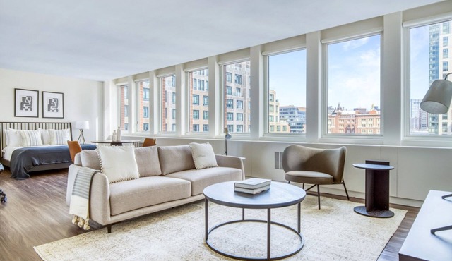 Trendy Back Bay Studio w/W/D & Gym, near Copley T & Shops, by Blueground