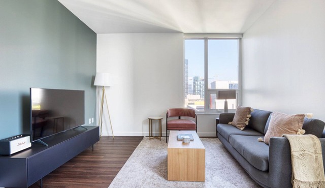 Trendy Belltown 1BR w/Gym, W/D & Lounge, nr Space Needle, by Blueground