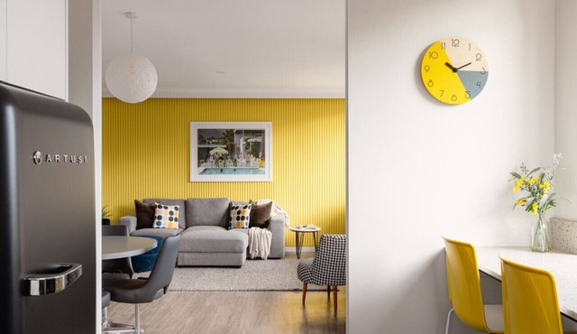 Trendy Elwood Apartment