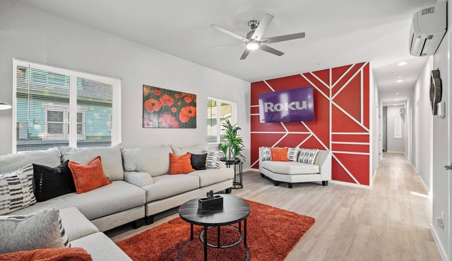 Trendy Escape in the Heart of Sacramento!