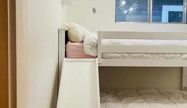 Trendy Kensington 3 min Walk Backyard AC Garage